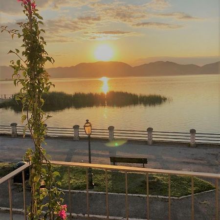 Vista Lago Торе дел Лаго Пучини Екстериор снимка